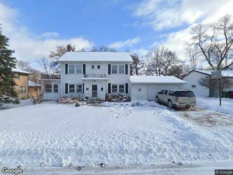 Robin, MINNEAPOLIS, MN 55422
