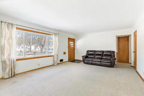 Maryland, SAINT PAUL, MN 55106