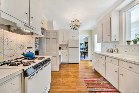 Royal, LYNCHBURG, VA 24503