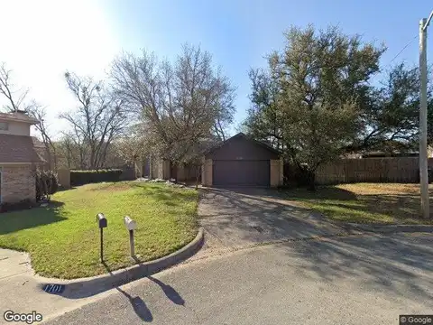 Queen, FORT WORTH, TX 76103