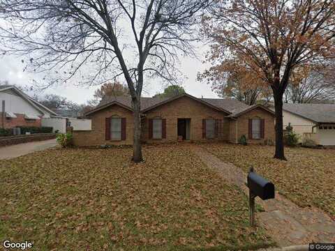 Circleview, HURST, TX 76054
