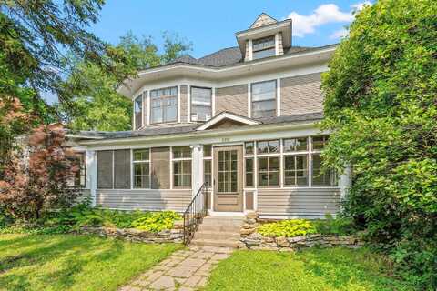 Bayless, SAINT PAUL, MN 55114