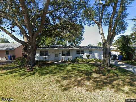 14Th, SAINT PETERSBURG, FL 33702