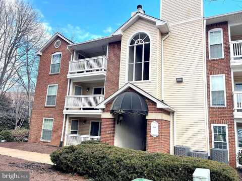 Lincoln Way #303, MCLEAN, VA 22102