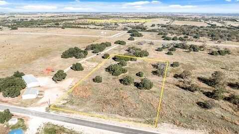 350 Yellowstone Drive, Oglesby, TX 76561