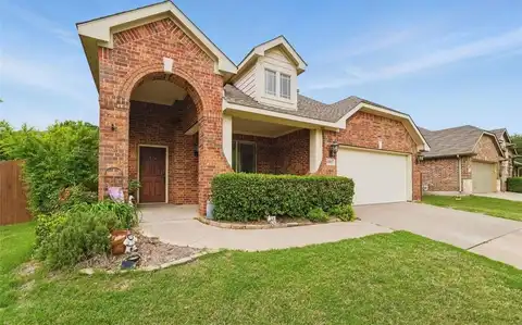 8117 Hickory Upland Drive, Fort Worth, TX 76131