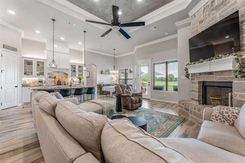 182 Crenshaw Court, Stephenville, TX 76401