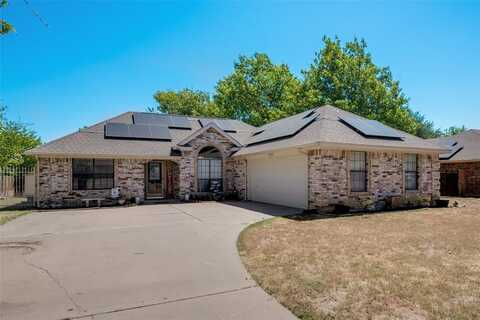 404 Honeysuckle Drive, Cleburne, TX 76033