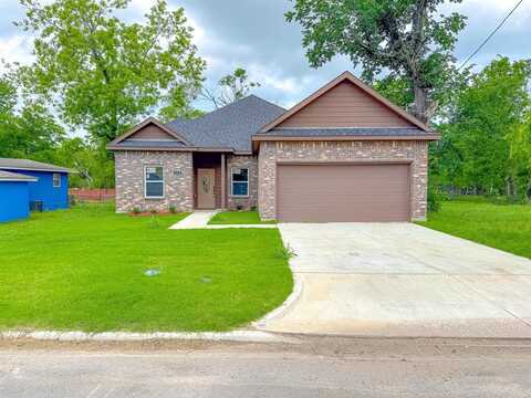 1314 E 3rd Avenue, Corsicana, TX 75110