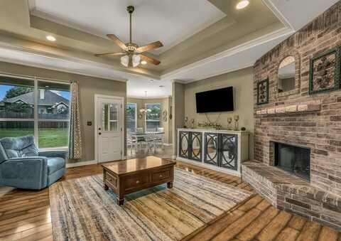 1821 Sandpiper Drive, Weatherford, TX 76088
