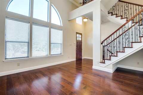 5720 Robbie Road, Plano, TX 75024