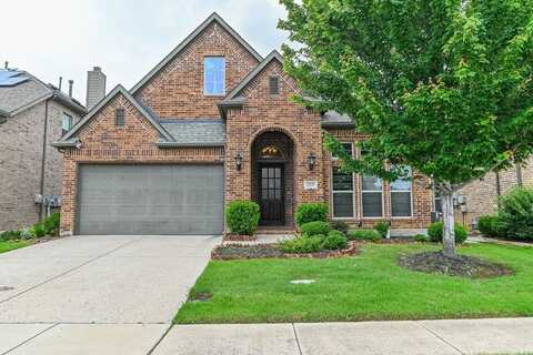 213 Ridgewood Drive, Lewisville, TX 75067