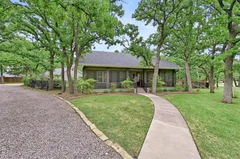 122 Santa Fe Trail, Gainesville, TX 76240