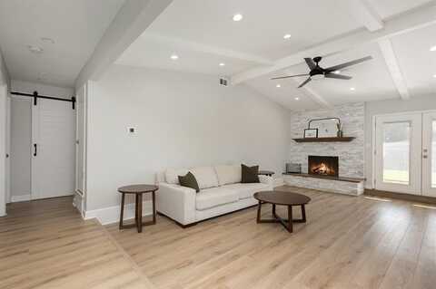 2606 Pebblebrook Street, Arlington, TX 76014