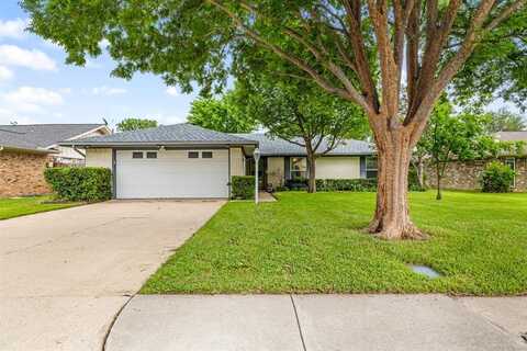 2110 Brentwood Lane, Carrollton, TX 75006