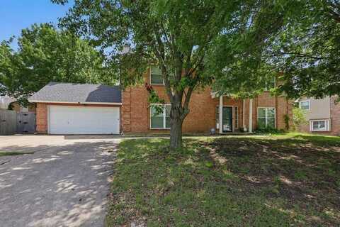 10313 Gray Oak Lane, Fort Worth, TX 76108