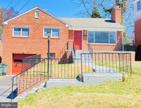 2830 FORT BAKER DR SE, WASHINGTON, DC 20020