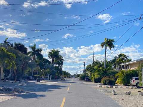10Th, KEY COLONY BEACH, FL 33051