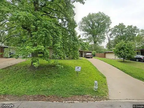 Robinwood, FLORISSANT, MO 63033