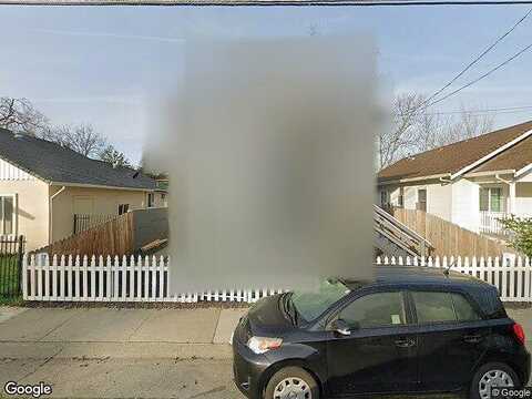 40Th, SACRAMENTO, CA 95817