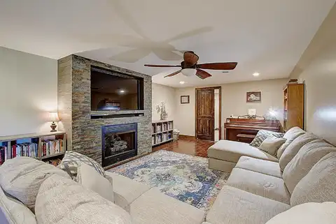 York, JOHNSON CITY, TN 37601
