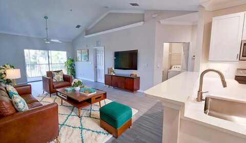 Winding Pines Cir., 202, Cape Coral, FL 33909