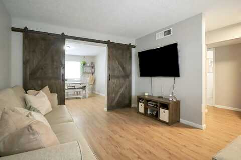 Jenaro, ALBUQUERQUE, NM 87121