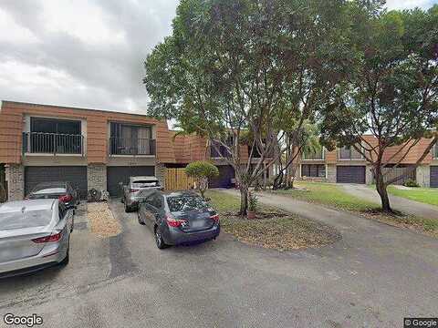 110Th, DAVIE, FL 33324