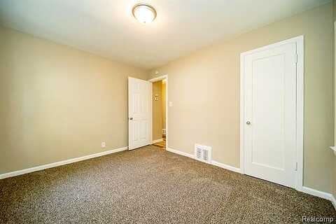 Stricker, EASTPOINTE, MI 48021