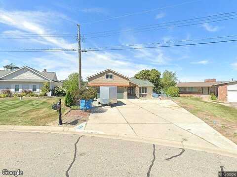 Silvercrest, FENTON, MI 48430