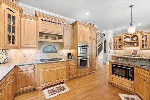 Triple Crown, ALPHARETTA, GA 30004