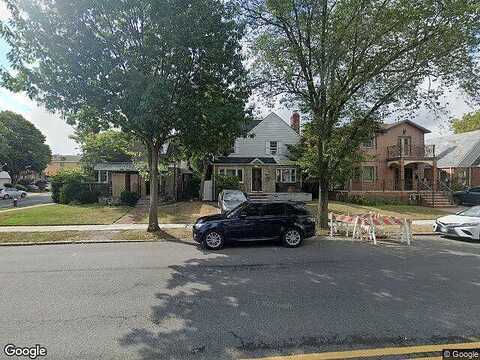 69Th, FRESH MEADOWS, NY 11365