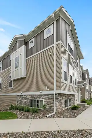 Gateway, SAINT PAUL, MN 55109