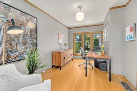 30Th, PORTLAND, OR 97212