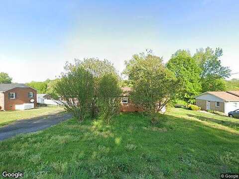 Paula, GASTONIA, NC 28054