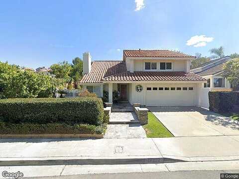 Corcubion, MISSION VIEJO, CA 92692