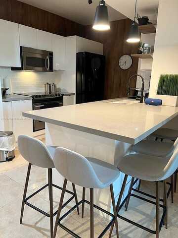 187Th, MIAMI, FL 33180