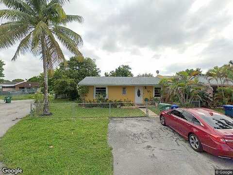 195Th, MIAMI GARDENS, FL 33056