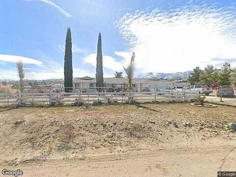 Nielson, PINON HILLS, CA 92372