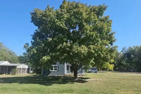 Walnut, DOUGLASS, KS 67039