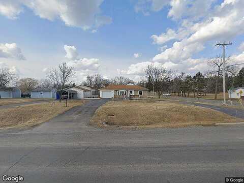 Maple, BURTON, MI 48529