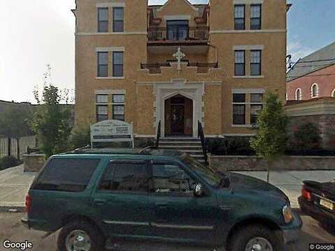 14Th, BAYONNE, NJ 07002