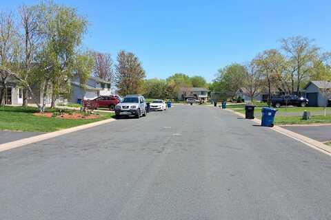 Braeburn, SHAKOPEE, MN 55379