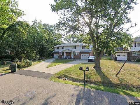 Regentview, CANTON, OH 44705