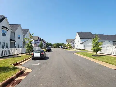 Bly, ROCK HILL, SC 29732