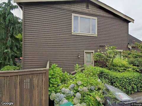 112Th, KIRKLAND, WA 98033