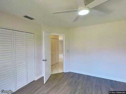 Walk, BOCA RATON, FL 33433