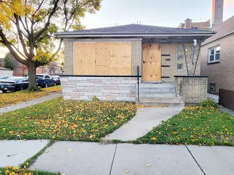 S Claremont Avenue, Chicago, IL 60636