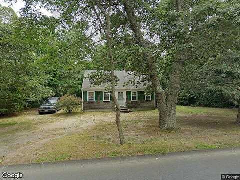 Oak, EASTHAM, MA 02642