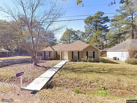 1St, COVINGTON, LA 70433